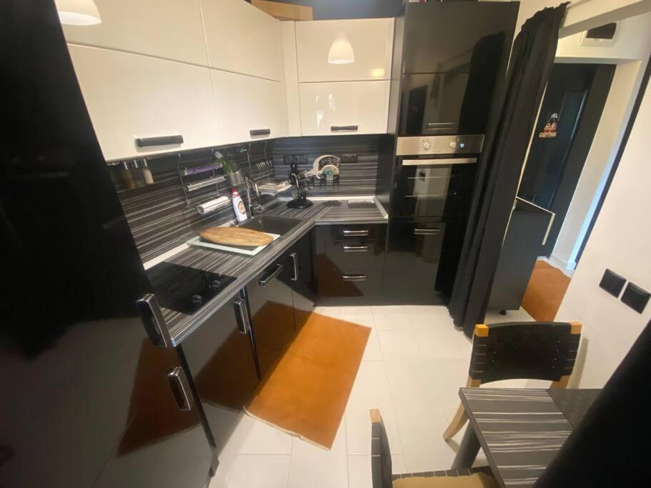 Lovely 1-Bedroom Apartament With Free Parking Sofia Exterior photo